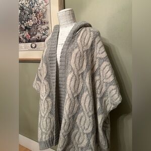 Aerie Hooded Oversized Wool Blend Poncho Cardigan Size X-Small/Small.